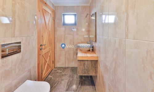 Villa Myra — 24