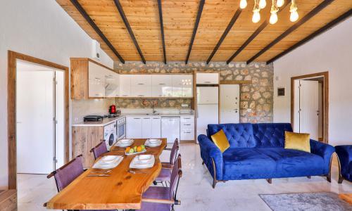Villa Azra Naz — 28