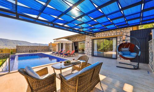 Villa Azra Naz — 2