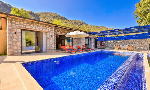 Villa Azra Naz — 14