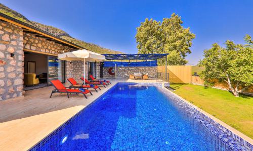 Villa Azra Naz — 11
