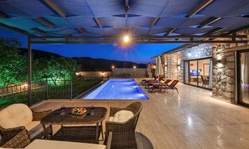 Villa Azra Naz — 33