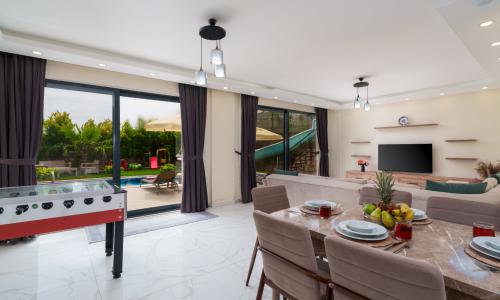 Villa Elena 1 — 60
