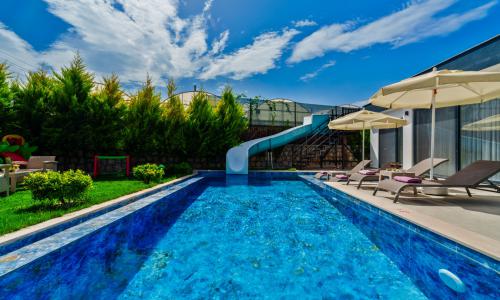 Villa Elena 1 — 16
