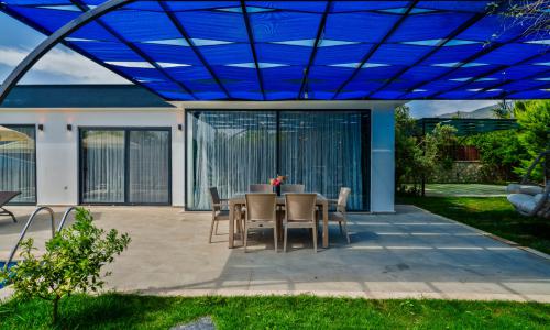 Villa Elena 1 — 30