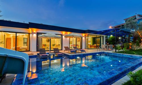 Villa Elena 1 — 17