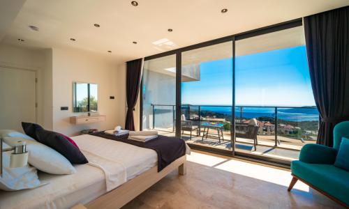Villa Azde — 84