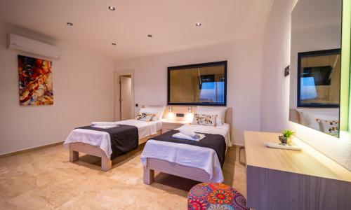 Villa Azde — 90