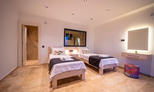 Villa Azde — 91