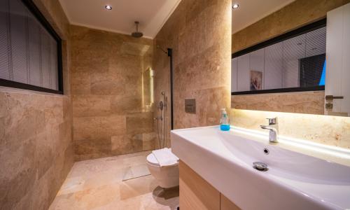 Villa Azde — 98