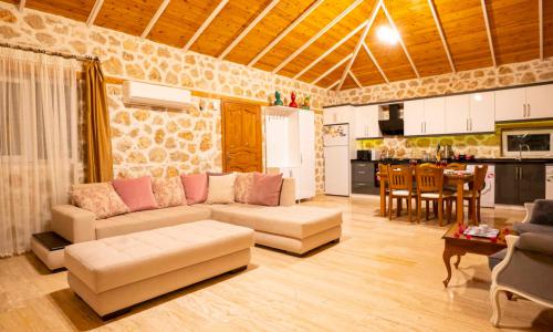 Villa Atilla — 16