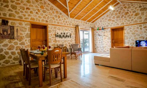 Villa Atilla — 22