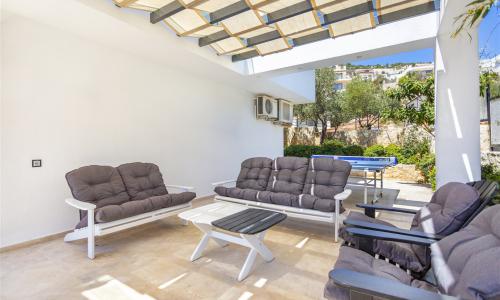 Villa Tigra — 24