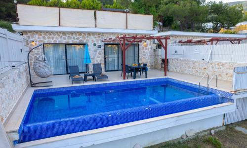 Villa Stone House 1