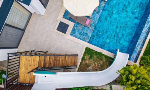 Villa Elena 1 — 48