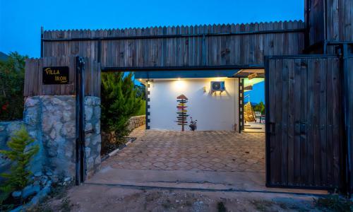 Villa İron — 25