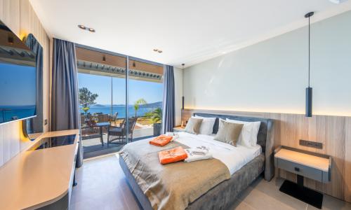 Villa Safran Flower — 42