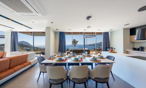 Villa Safran Flower — 51