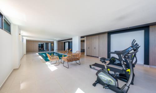 Villa Safran Flower — 60