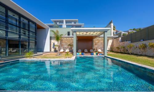 Villa Safran Flower — 12