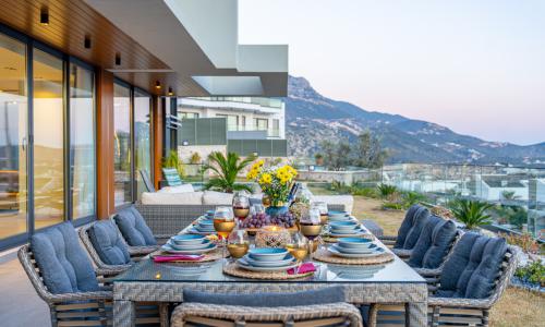 Villa Safran Flower — 75