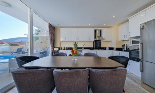 Villa Lumiere 1 — 39