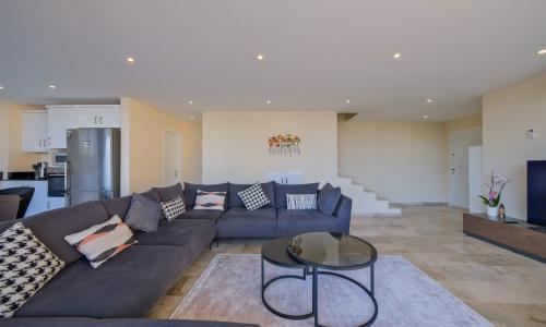 Villa Lumiere 1 — 46