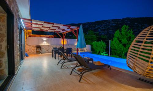 Villa Stone House 1 — 30