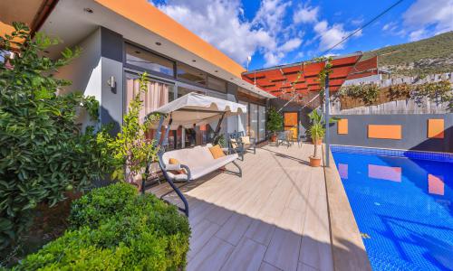 Villa Rainbow