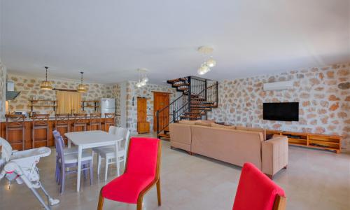 Villa Ev May — 14