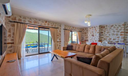 Villa Ev May — 17