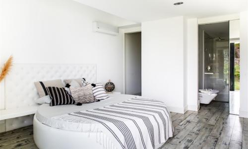 Villa Veyron 493 — 22