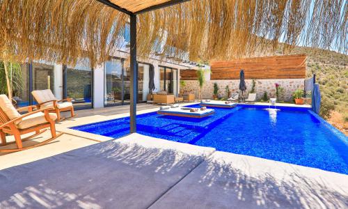 Villa Glorious — 10