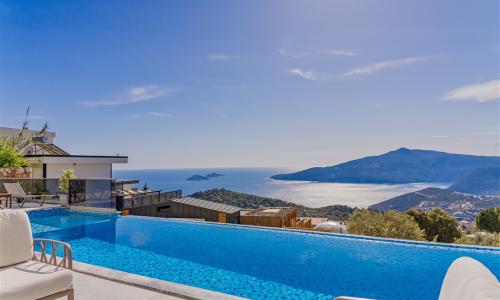 Villa July — 29
