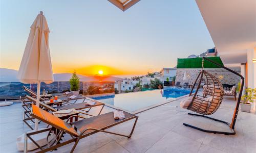 Villa July — 31