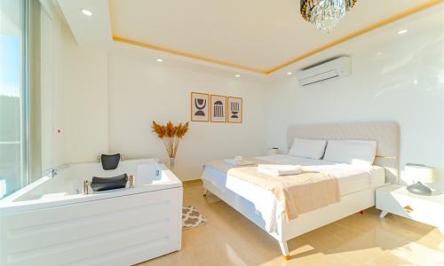 Villa July — 60