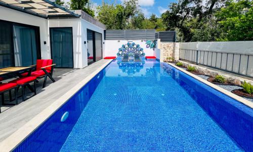 Villa Lantana — 13