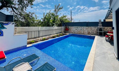 Villa Lantana — 16