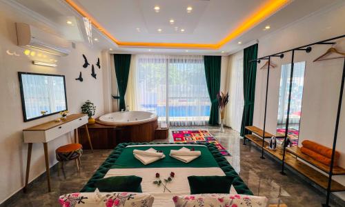 Villa Lantana — 22