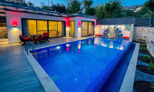 Villa Lantana — 6