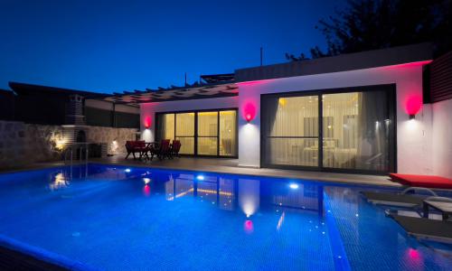 Villa Lantana — 2