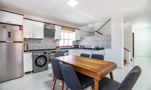 Villa Şah Bezirgan — 24