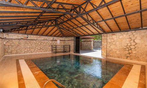 Villa Şah Bezirgan — 15