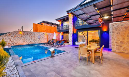 Villa Sandak 3 — 7