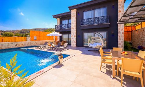 Villa Sandak 4 — 2