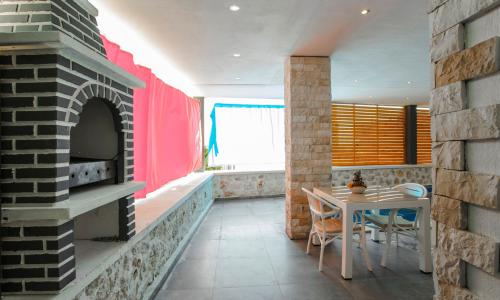 Villa Tarz — 11