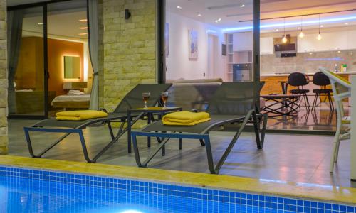 Villa Tarz — 14