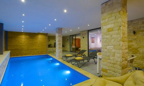 Villa Tarz — 53