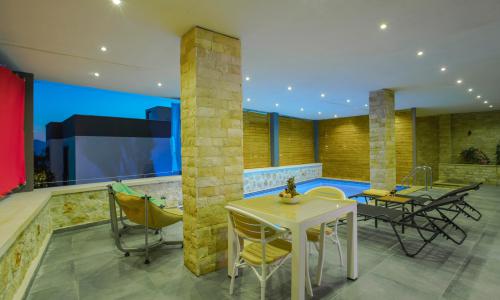 Villa Tarz — 55