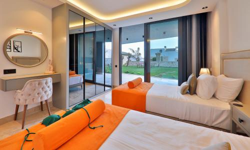 Villa Dreams — 50